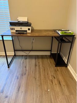 Computer/gaming desk