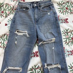 American Eagle Ultra High Rise Vintage Straight 