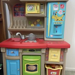 Step2 Kids Play Kitchen