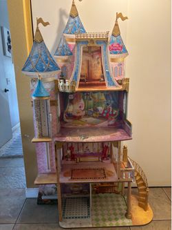 KidCraft Disney Princess Dollhouse