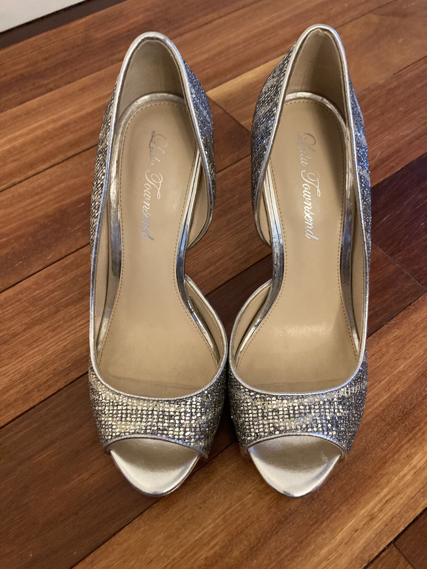 Wedding/Party Shoes - Sparking Silver High Heels In Size 7