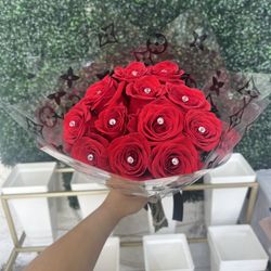 Fresh Dozen Ecuadorian Roses For any Occasion 