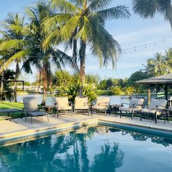 Cast Aluminum Furniture