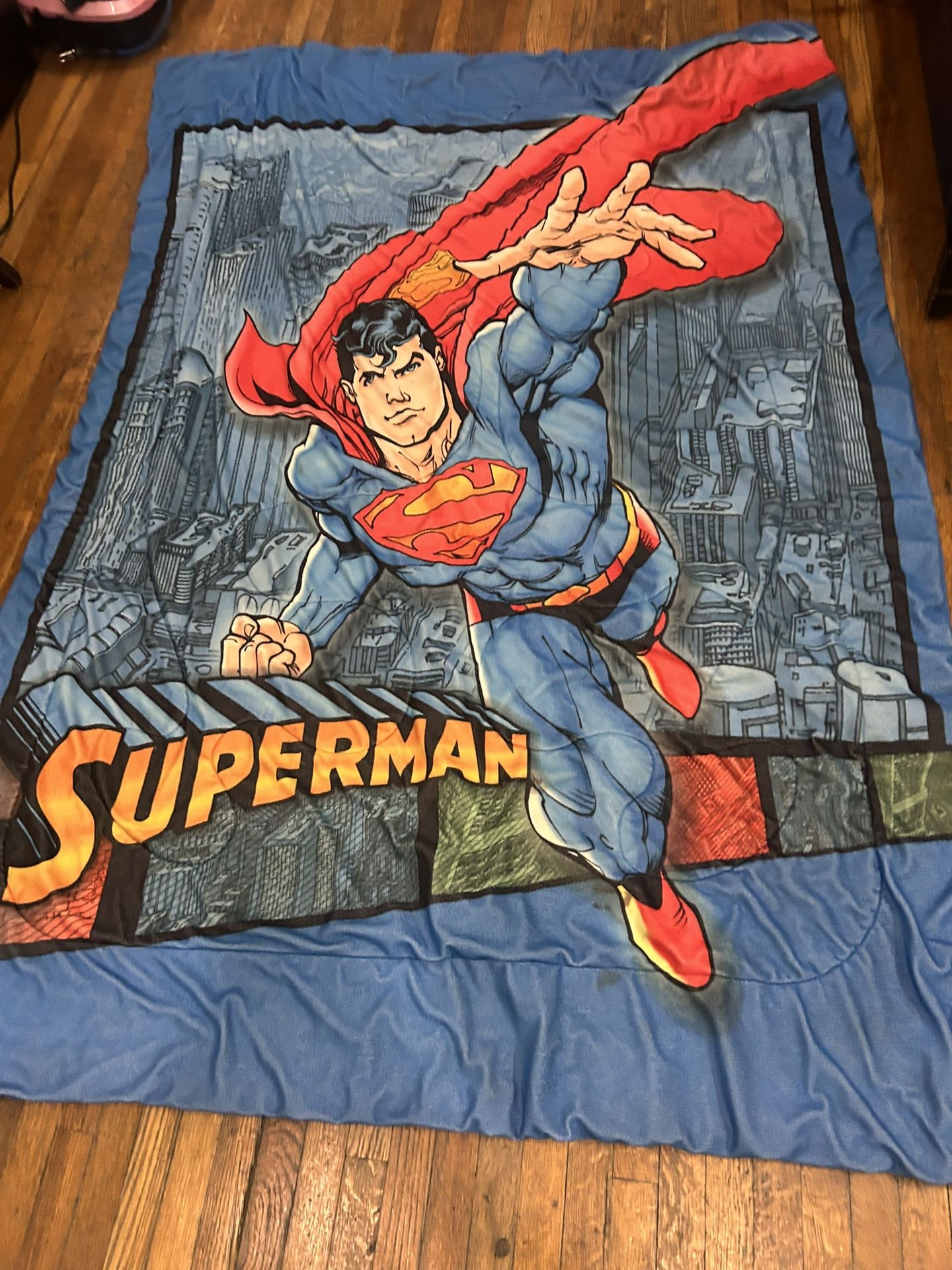 Minor Ware Vintage Queen Size Superman Cozy Blanket