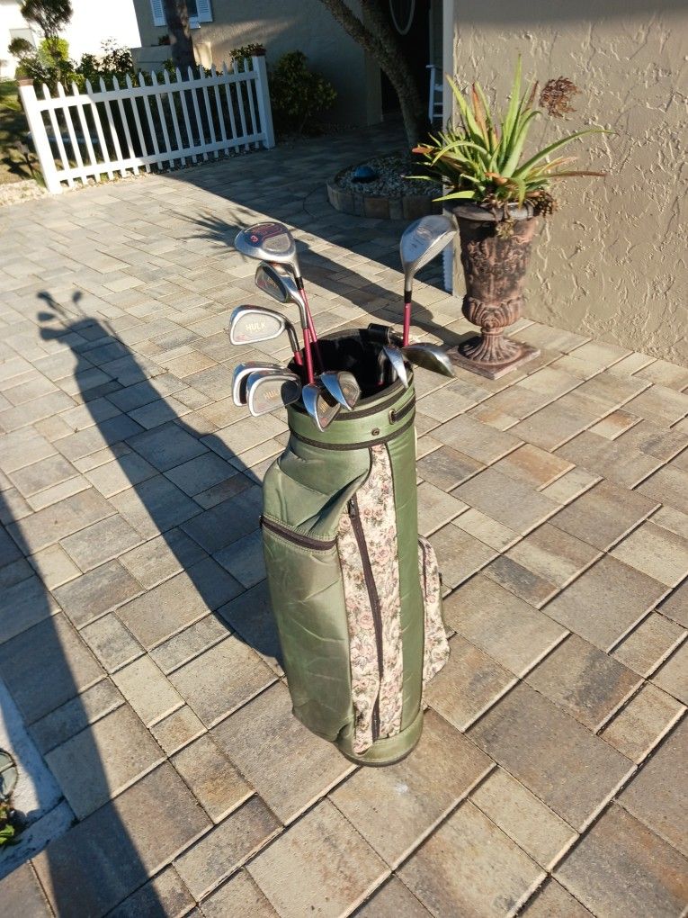 Ladies Set Of Hulk Heavy Duty Golf Clubs
