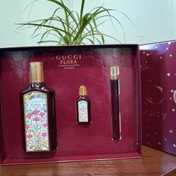 Gucci Flora Intense Perfume Set 