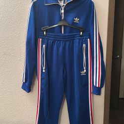 Adidas Sweat Suit For Men  Jacket Size L Pants Size M 