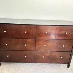 6 Drawers Dresser 