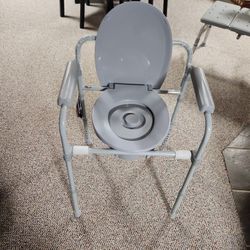 Portable Commode 