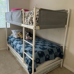 Bunker Bed