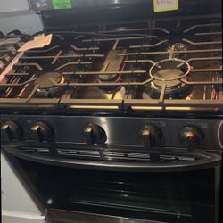 LG LRGLD 5.8 cu. ft. Smart True Convection InstaView Range