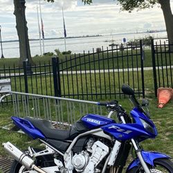 2004 Yamaha FZ1 “1000”cc