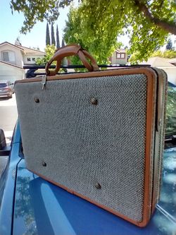 Guitar speaker cab