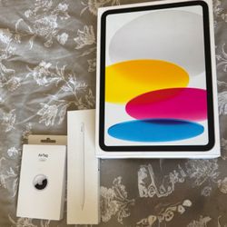 Ipad 10th Generation 64GB w/pencil & airtags 