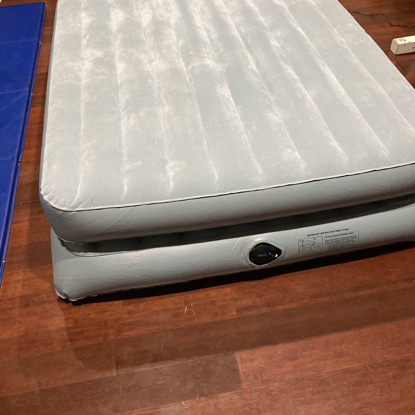 Aerobed inflatable Twin Mattress 8014