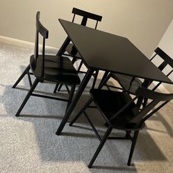 4 Black Chairs 