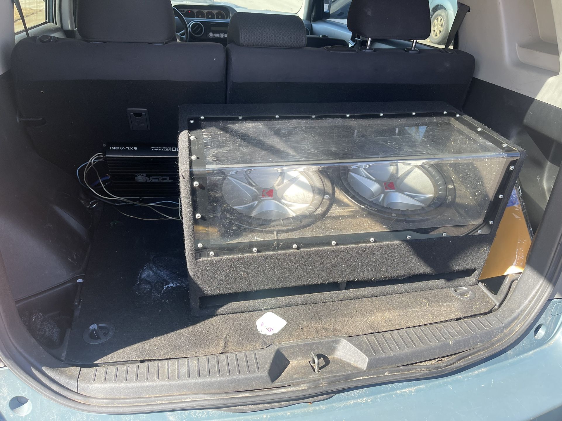 3000 Watts Amp And Size 12 Kickers With The Box
