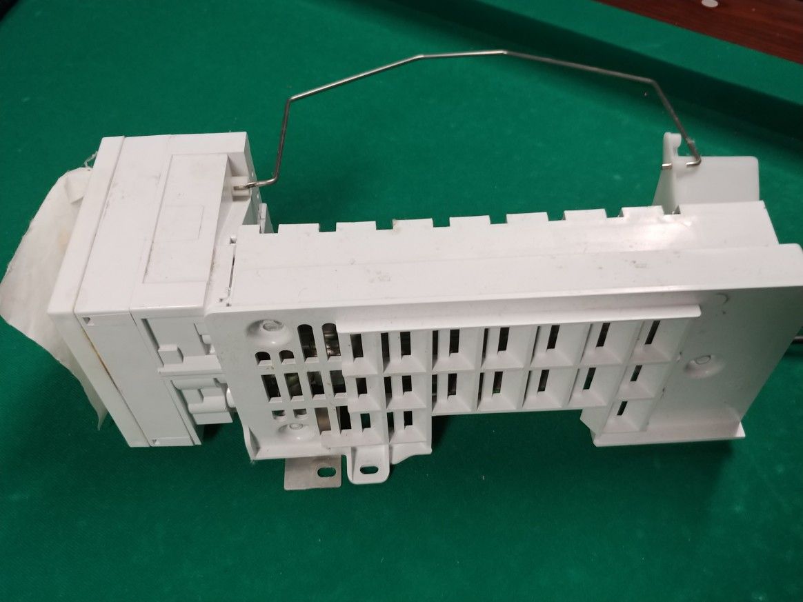 Whirlpool ice maker