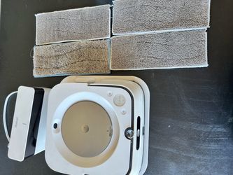 iRobot Braava Jet Robot Mop with Pads