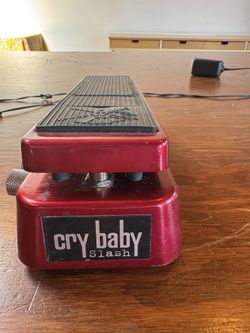 Dunlop CryBaby Wah Pedal Slash signature