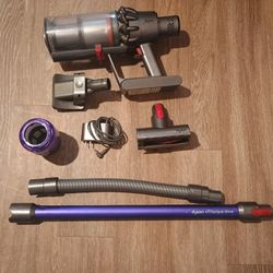 Dyson Vacuum 