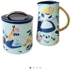 Disney Alice In Wonderland milk and tea set