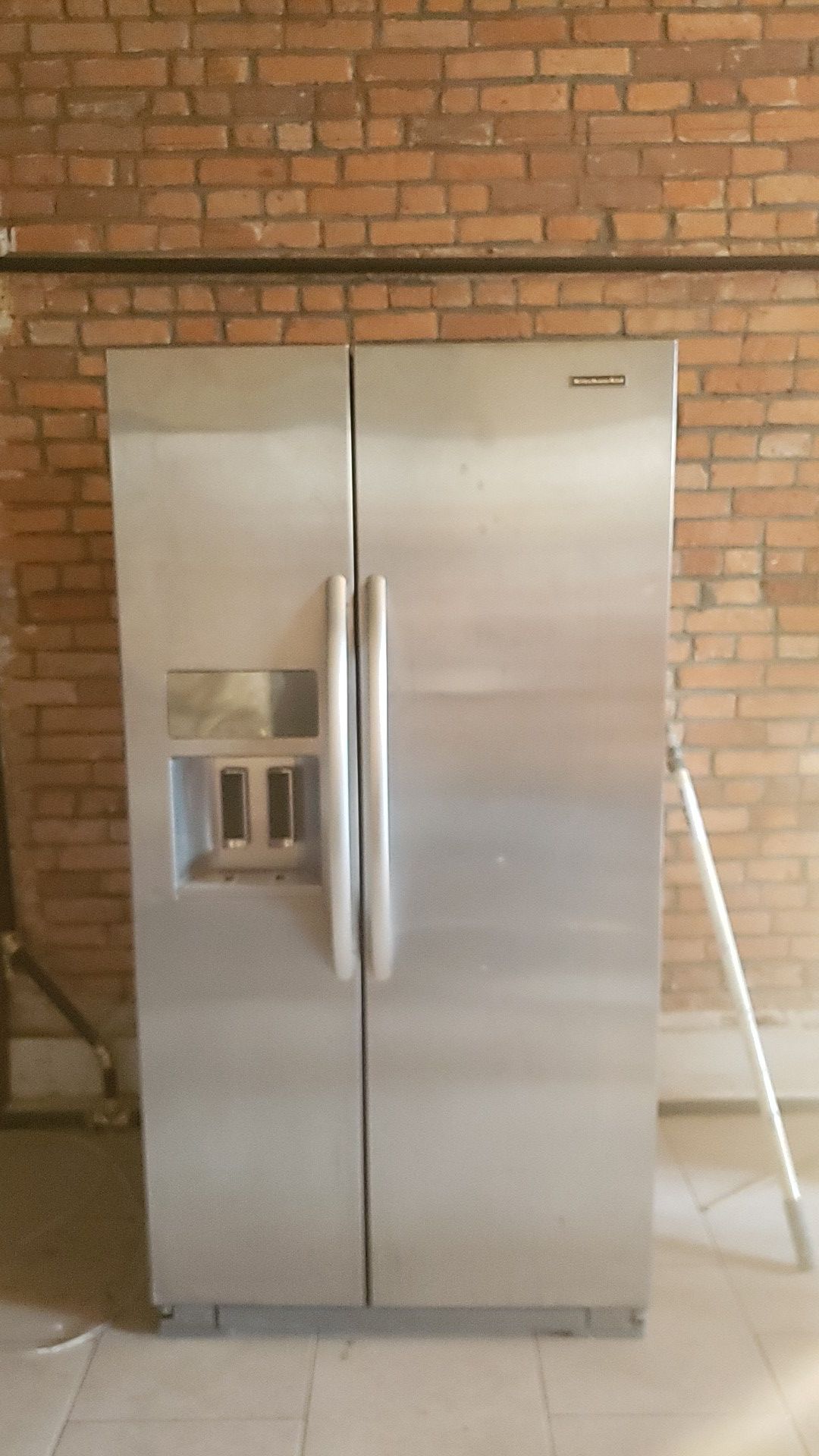 Kitchen Aid Modern Refrigerator