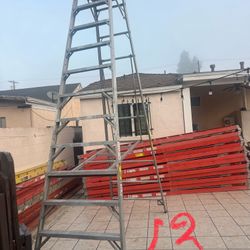 Escalera de 12 pies, Heavy, Duty, nueva, 300 libras 