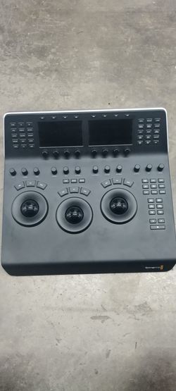 Davinci Resolve BlackMagic Mini control Panel