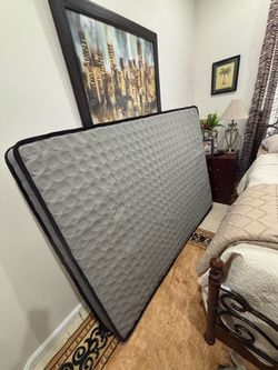 Full size hybrid mattress