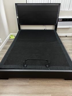 Adjustable bed frame