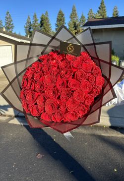 Ramos Buchones/Roses Bouquets