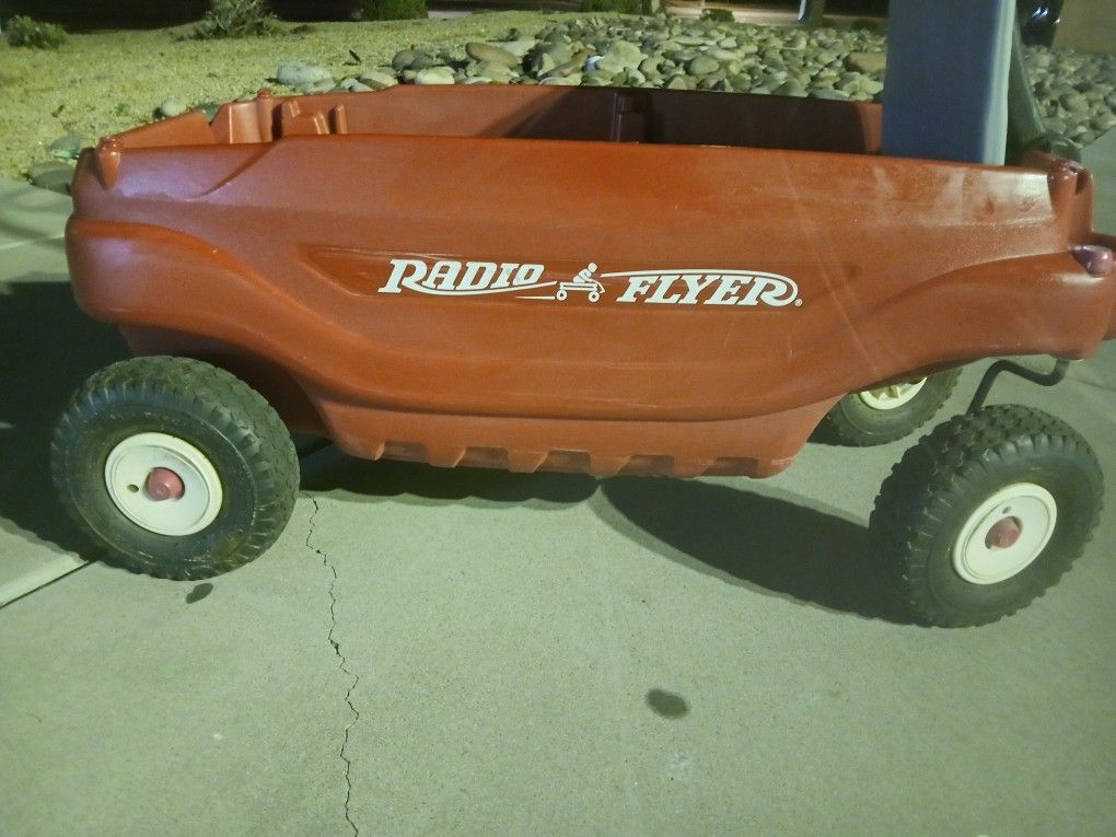 Radio Flyer All Terrian Air Tire Wagon