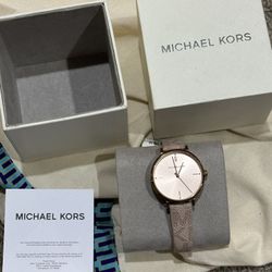 Michael Kors Women Watch 