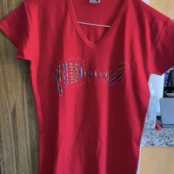 NEW Medium And Large Peruvian 🇵🇪 Logo  SALE $10 Each 🍀