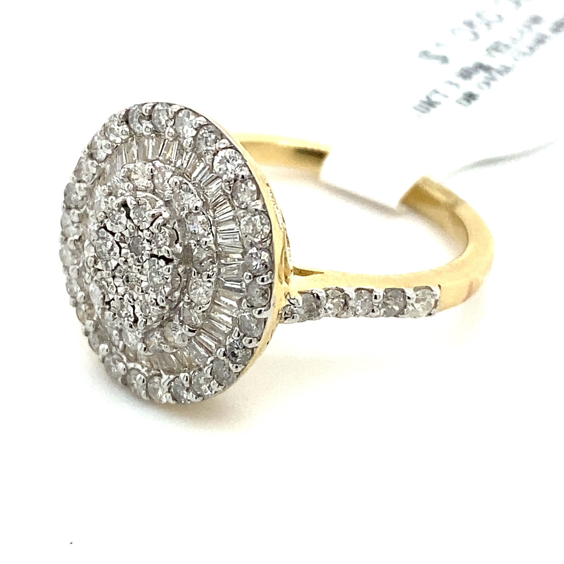 10k Gold Diamond Cluster Ring Oval With Bagguettes 1ctw 3.8grams Size 7 145469 3