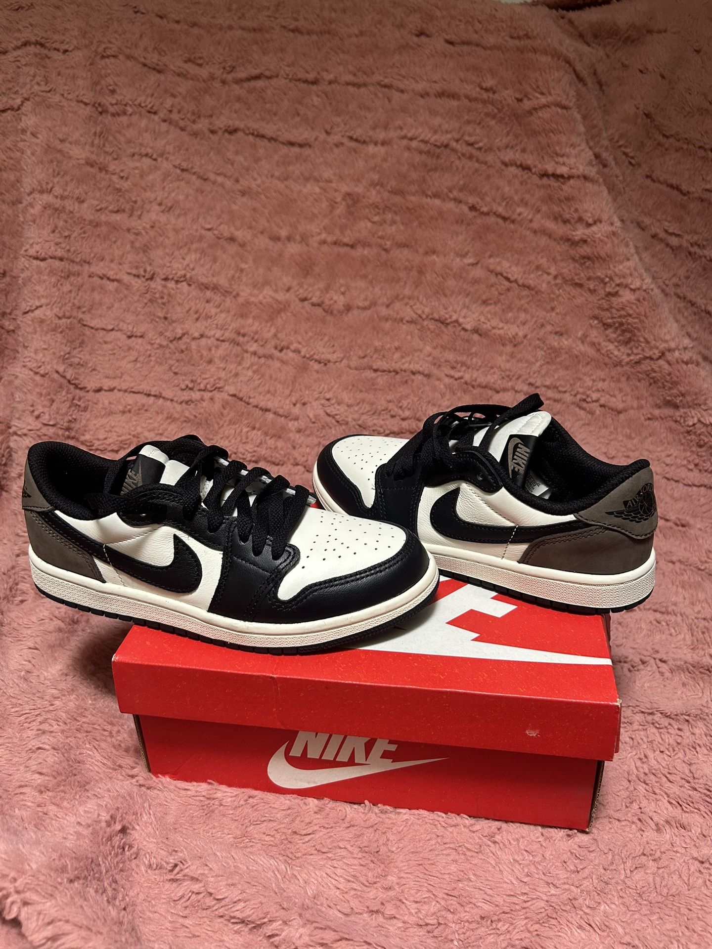 nike mocha jordan 1 low