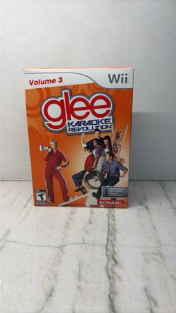 Wii Glee Karaoke Revolution With Microphone Included (new In Box)
