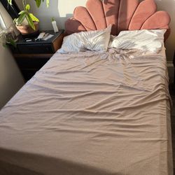 Full Bed Frame And Mattress 