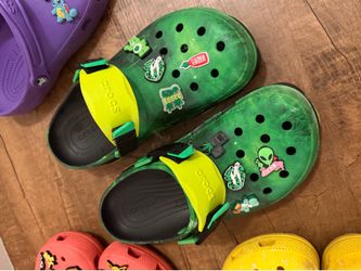 Alien Crocs