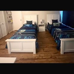 Kids bedroom set