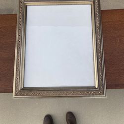 Golden Wood Frame 24x20 (19x15)