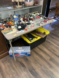 Santa Fe railroad collectables and trains