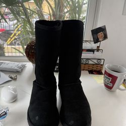 Ugg Boots Size 6