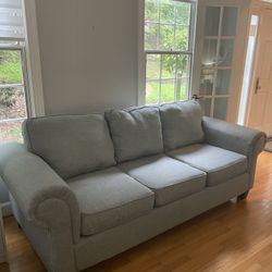 Couch In Excellent Condition!!