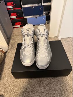 Jordan 6’s Paris Saint-Germain Silver