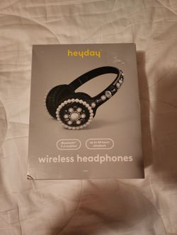 ** 🎧 Heyday Wireless Bluetooth Headphones – 40-Hour Battery – New in Box**