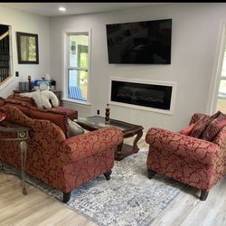 Classic Design Formal/Living Room Set Good Condition 