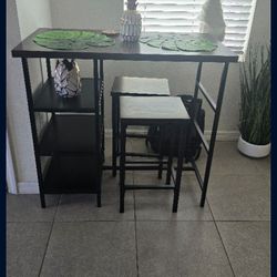 High Dinning Table With 2 Tools