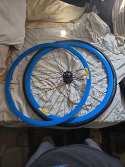 Velocity Deep V Rim 700c